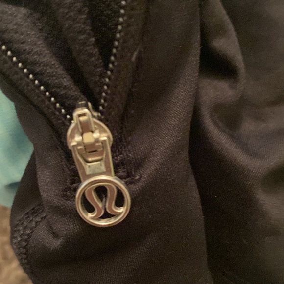 Lululemon Run: Speed Squad Skirt size 2 shorts 
Tonka Stripe Angle Blue black - Picture 9 of 16